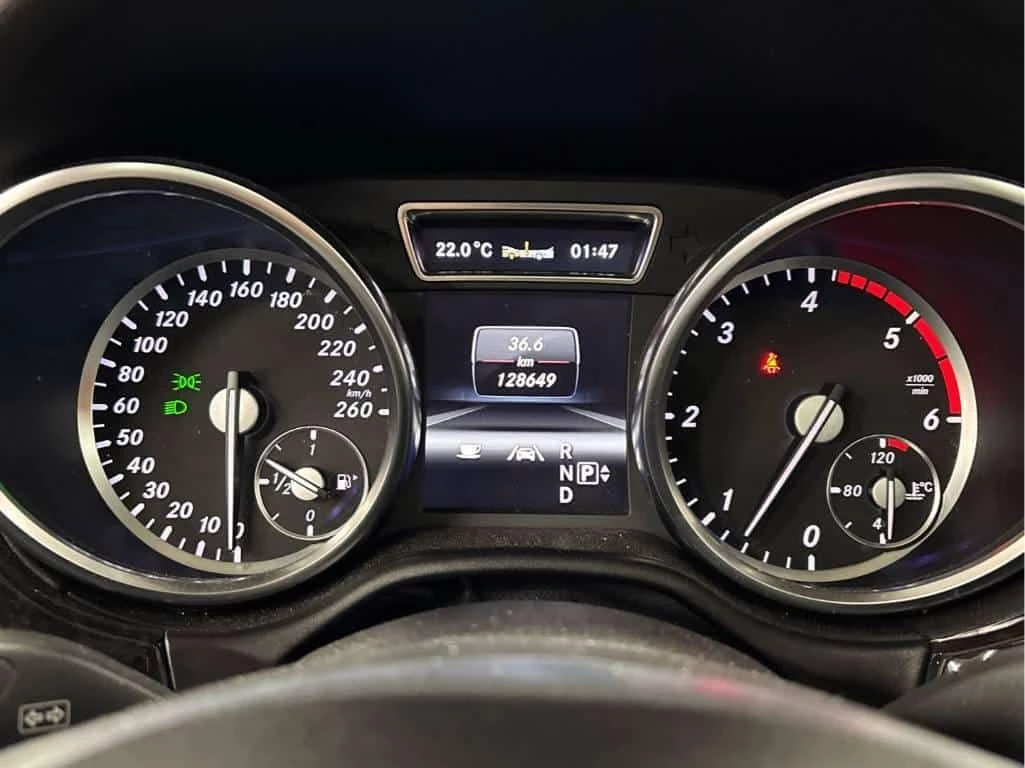 Mercedes-Benz ML 350 * BlueTEC * CARFAX * КАМЕРА * ТЕЛЕВИЗОРИ - изображение 4