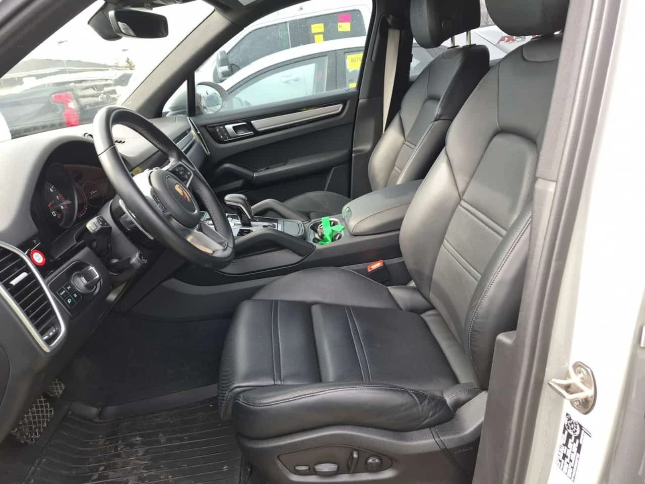 Porsche Cayenne PLATINUM EDITION  CARFAX, снимка 5 - Автомобили и джипове - 53897314