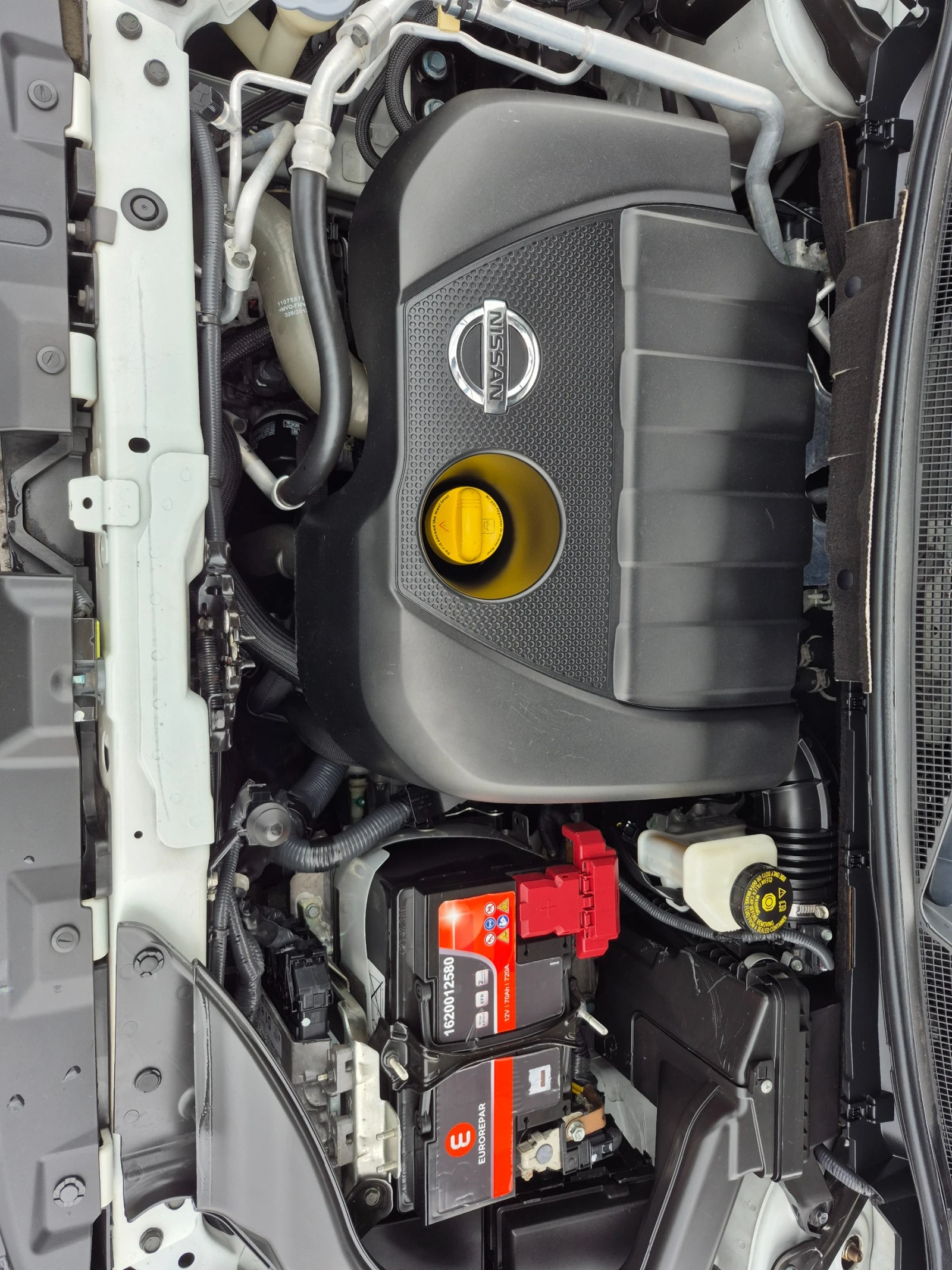 Nissan Qashqai 1.5  DCI, снимка 16 - Автомобили и джипове - 53928704