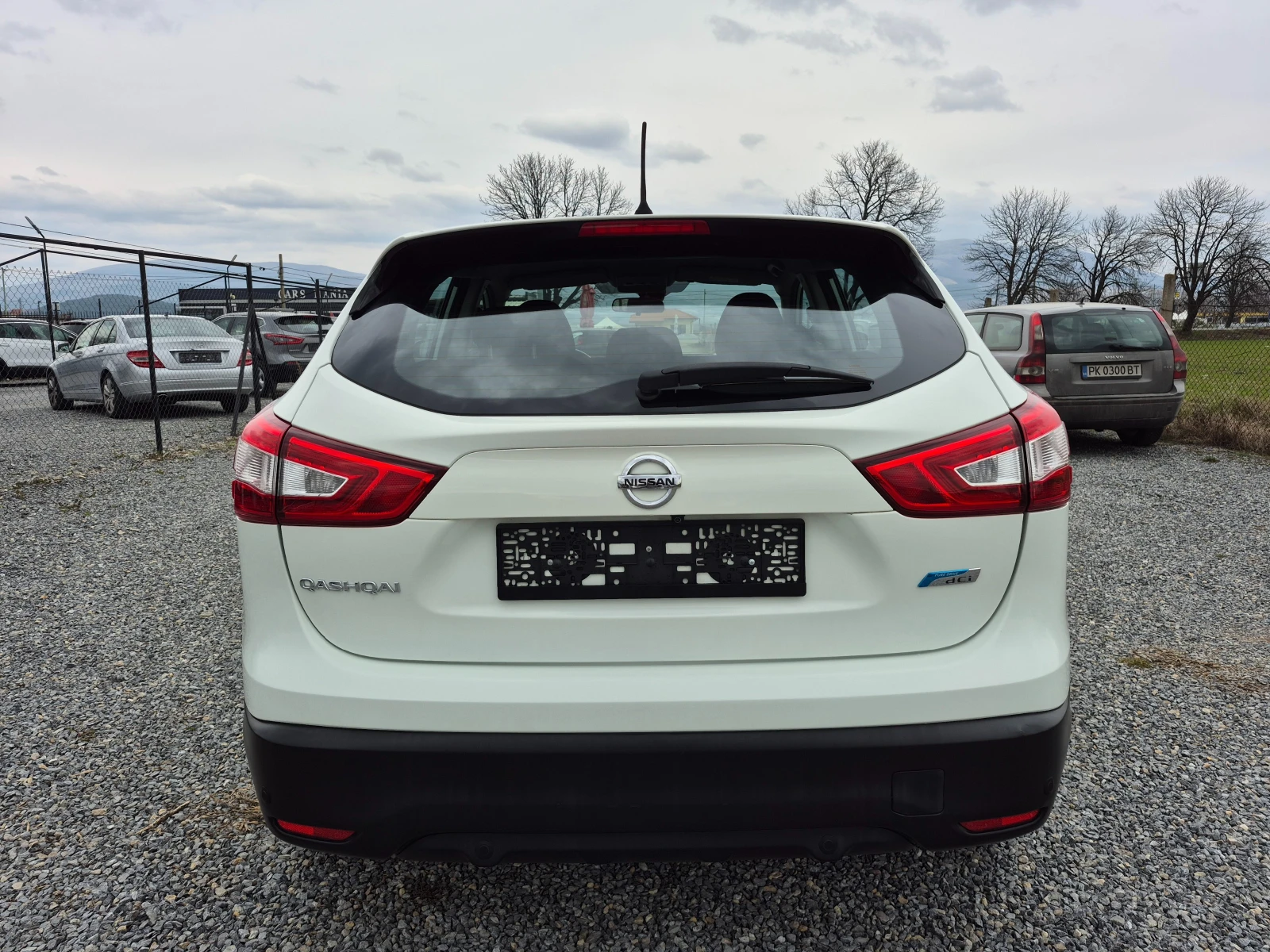 Nissan Qashqai 1.5  DCI, снимка 4 - Автомобили и джипове - 53928704