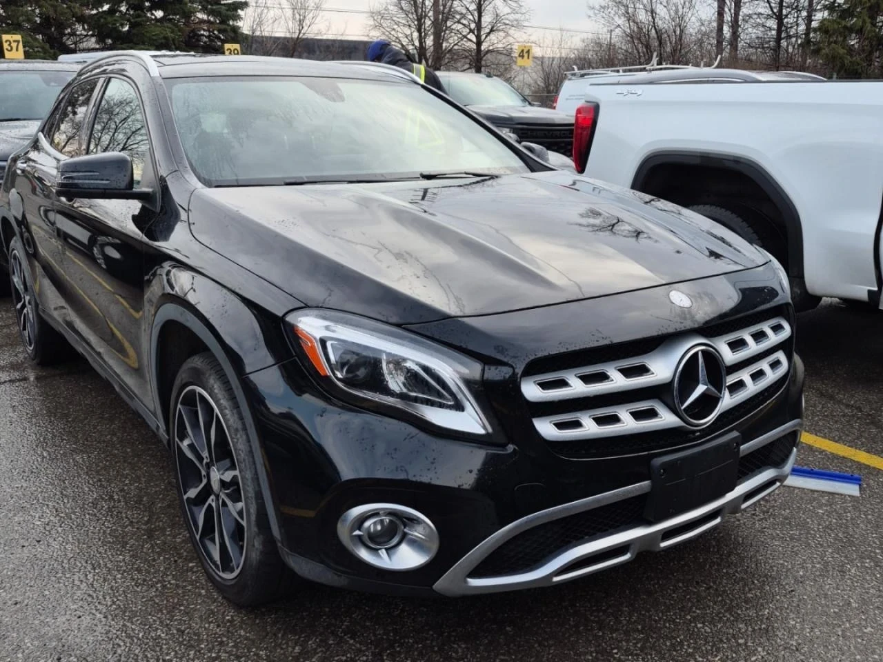 Mercedes-Benz GLA 250 4Matic* Kамера* Подгрев* Пано, снимка 2 - Автомобили и джипове - 54073134