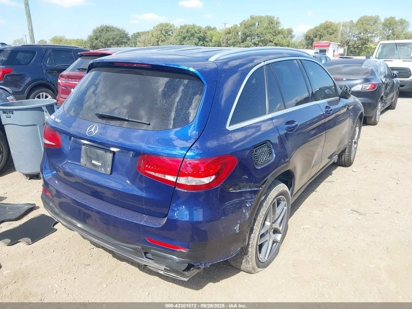 Mercedes-Benz GLC 300 2l, снимка 4 - Автомобили и джипове - 54368250