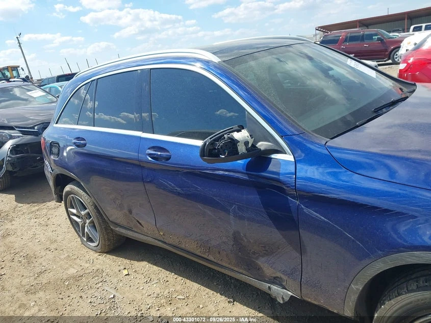 Mercedes-Benz GLC 300 2l, снимка 13 - Автомобили и джипове - 54368250