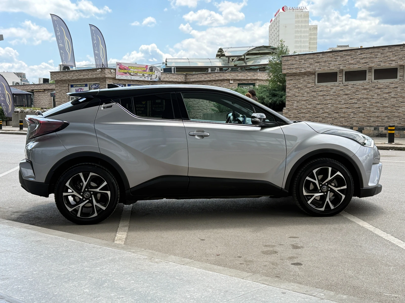 Toyota C-HR 6 МЕСЕЦА ГАРАНЦИЯ/1.2i 116к.с. Всички Екстри, снимка 5 - Автомобили и джипове - 55394932