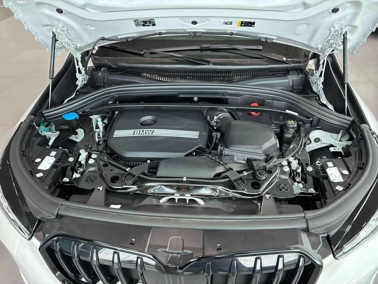 BMW X1 xDrive28i M SPORT | ГЛАВНО ПРЕДСТАВИТЕЛСТВО НА BMW, снимка 14 - Автомобили и джипове - 55450202