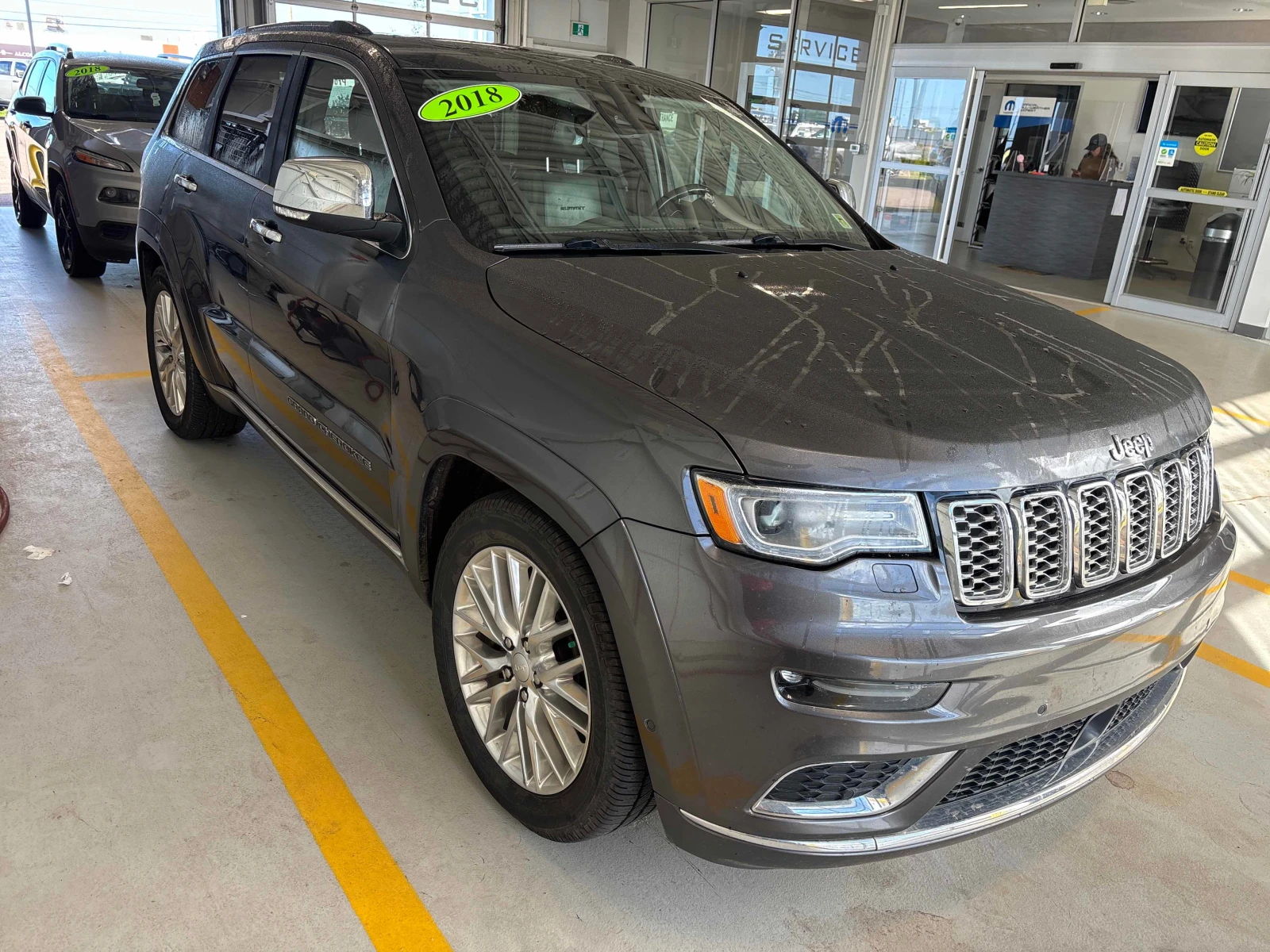 Jeep Grand cherokee * Summit * АВТОКРЕДИТ БЕЗ ПЪРВОНАЧАЛНА ВНОСКА* , снимка 3 - Автомобили и джипове - 56093307