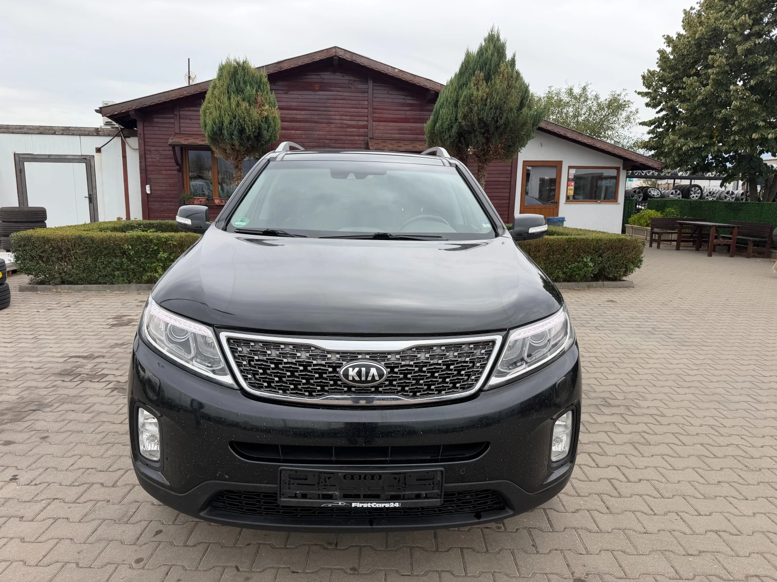 Kia Sorento 2.2CRDI 4WD AVTOMAT/PANORAMA/NAVI/KAMERA/KOJA , снимка 3 - Автомобили и джипове - 56223314