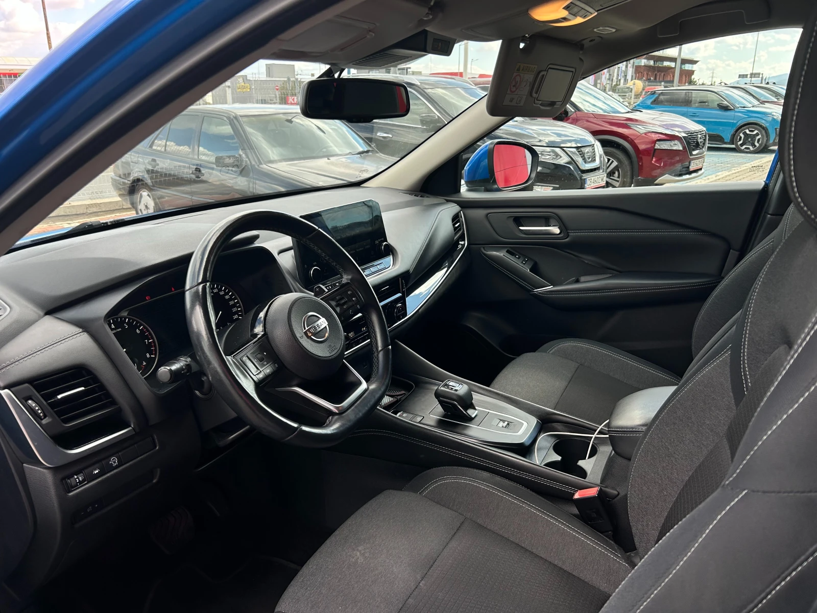Nissan Qashqai 1.3 N-Connecta A/T, снимка 4 - Автомобили и джипове - 56251039