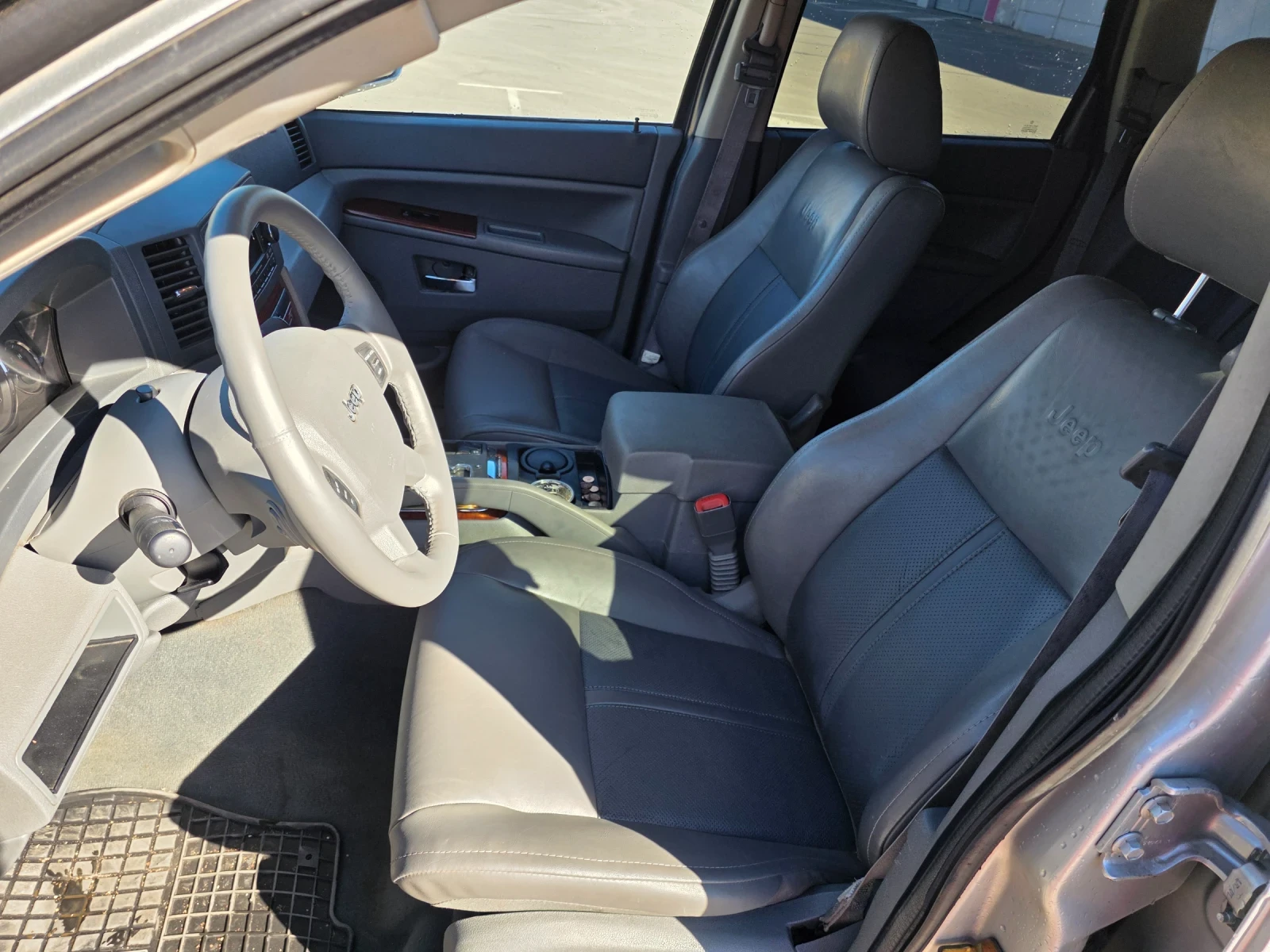 Jeep Grand cherokee 3.0 CRD, снимка 10 - Автомобили и джипове - 56356672