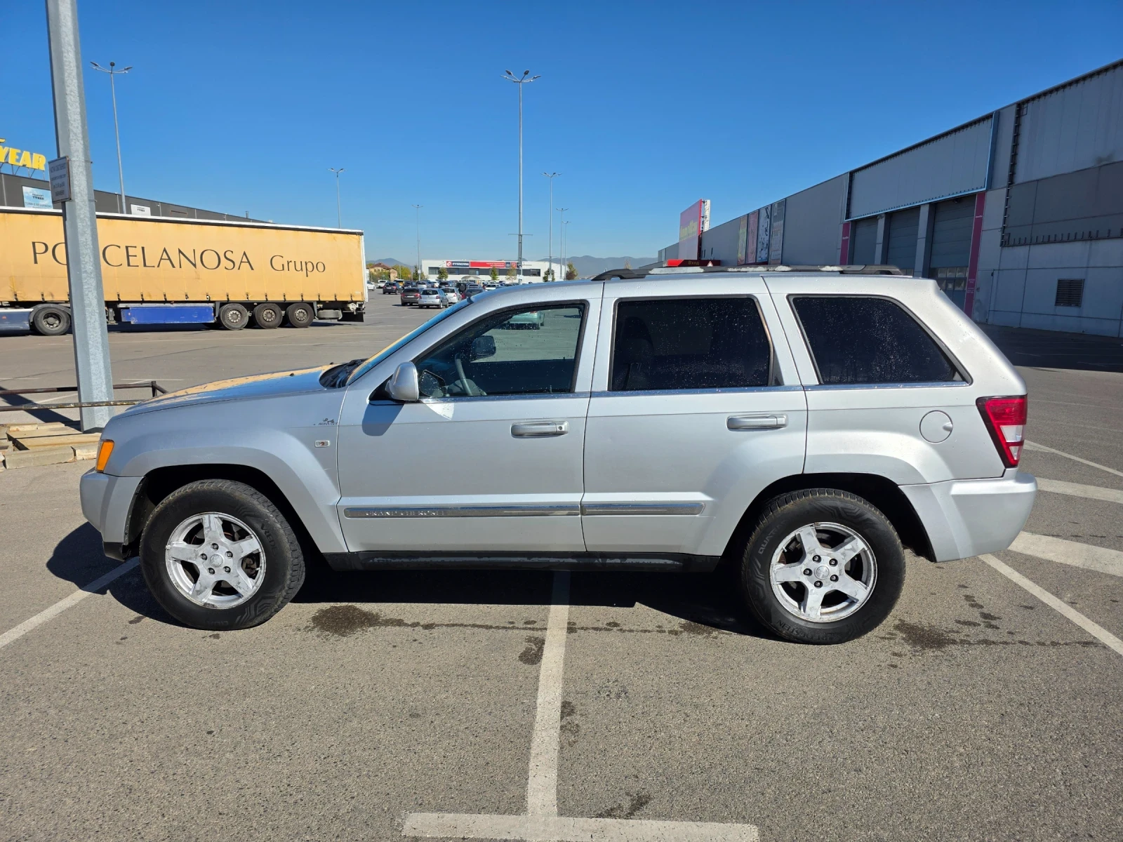 Jeep Grand cherokee 3.0 CRD, снимка 8 - Автомобили и джипове - 56356672