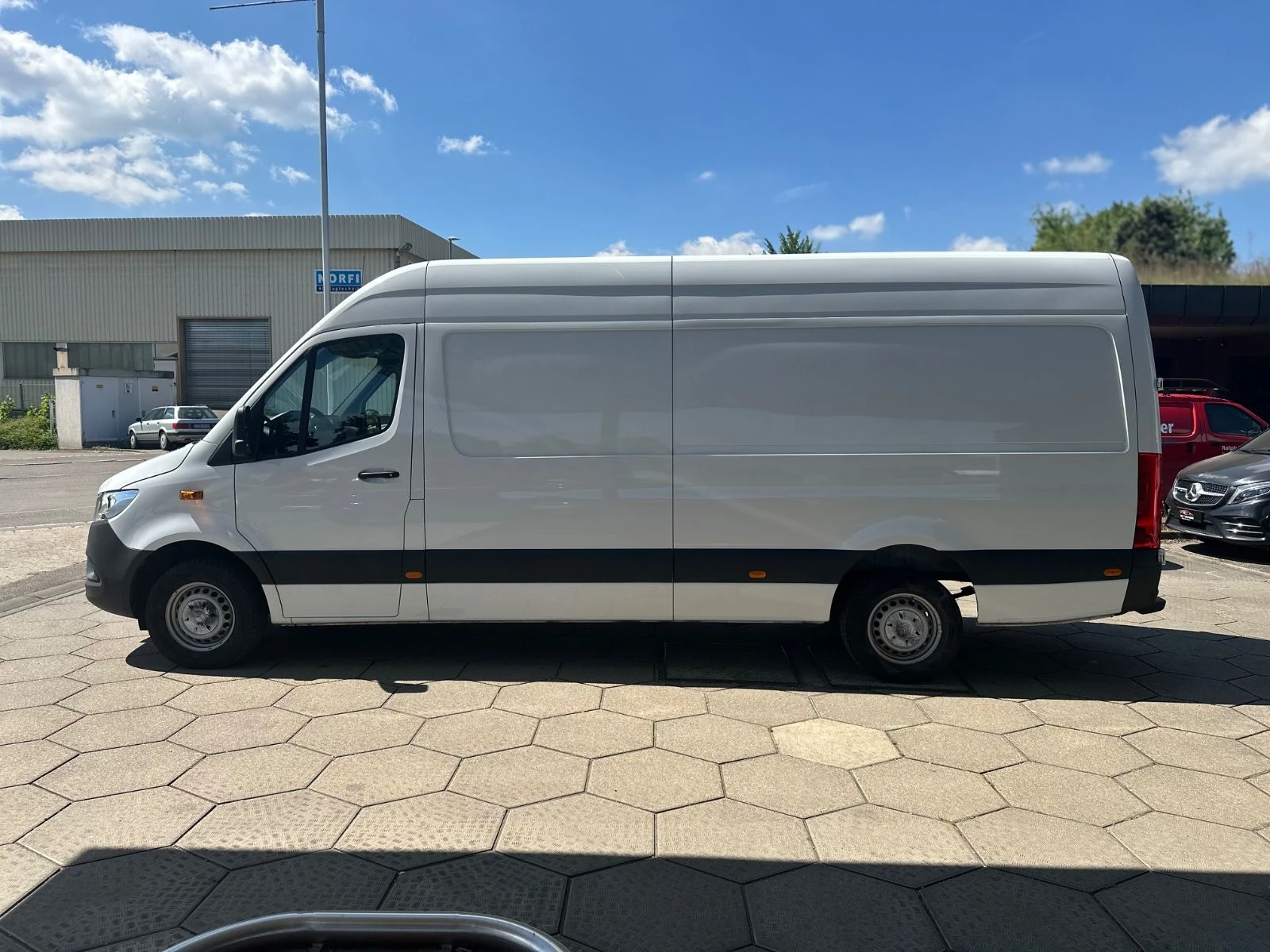 Mercedes-Benz Sprinter  317 CDI - изображение 2