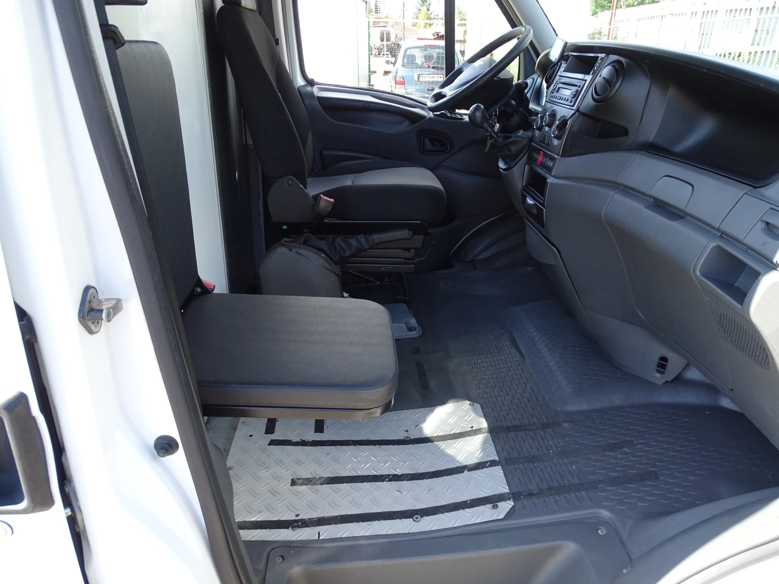 Iveco 35s11 * * * КЛИМАТИК* * * НОВ ВНОС , снимка 17 - Бусове и автобуси - 55448319