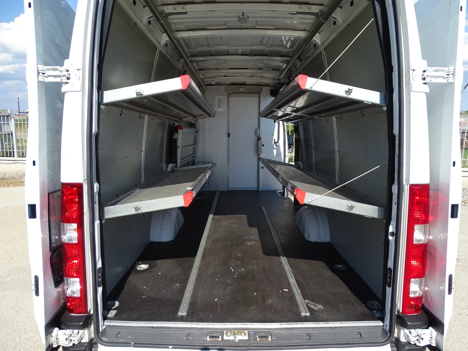 Iveco 35s11 * * * КЛИМАТИК* * * НОВ ВНОС , снимка 10 - Бусове и автобуси - 55448319