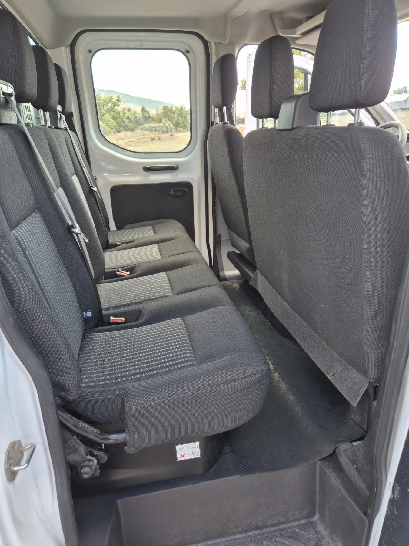 Ford Transit 2.0 TDCi L2H1 DK 350 Trend (Euro 6), снимка 10 - Бусове и автобуси - 56124622
