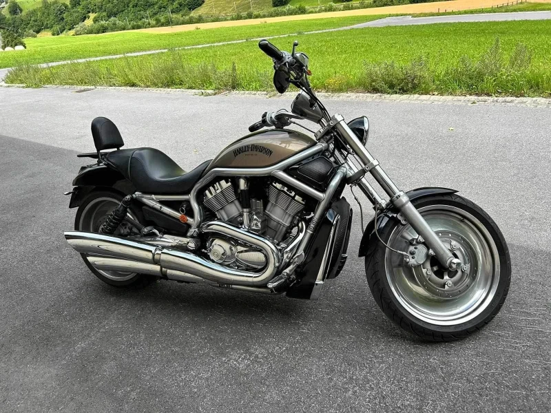 Harley-Davidson V-Rod VRSCA, снимка 12 - Мотоциклети и мототехника - 44900479