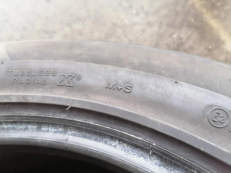 Гуми Всесезонни 235/60R18, снимка 11 - Гуми и джанти - 32080968