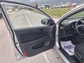 Hyundai I30 1.6-i АГУ, снимка 12