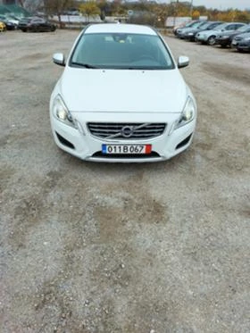 Обява за продажба на Volvo V60 Haskey Edition 4x4 -240 PS -Швейцария ~17 999 лв. - изображение 8