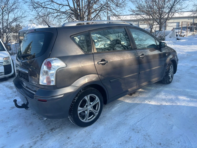 Toyota Corolla verso 2008+ ФЕЙС+ 2.2+ 136кс+ 6ск, снимка 4 - Автомобили и джипове - 49210787