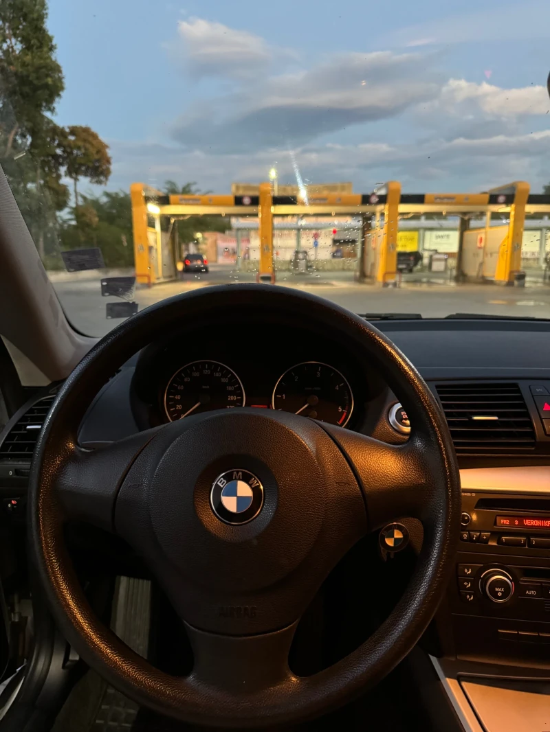 BMW 118, снимка 7 - Автомобили и джипове - 49324632