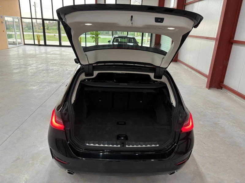 BMW 316 Touring M.Hibrid EV, снимка 5 - Автомобили и джипове - 50195049