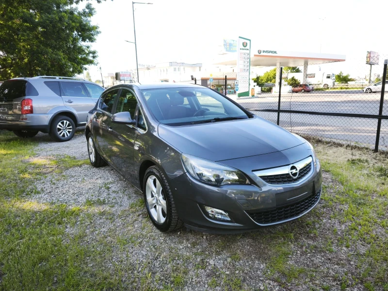 Opel Astra 1.6 i-TURBO-180k.c., снимка 6 - Автомобили и джипове - 50404544