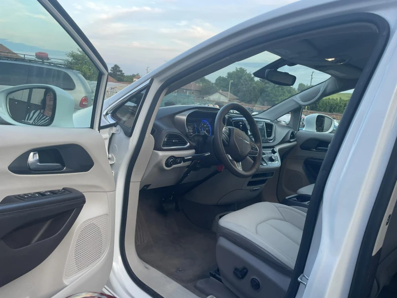 Chrysler Pacifica 3, 6L Pentastar , снимка 9 - Автомобили и джипове - 52214478