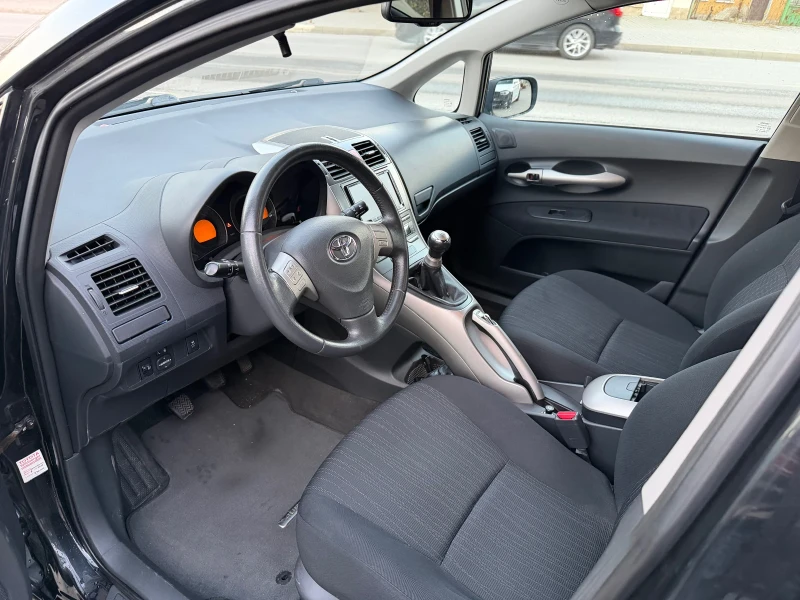 Toyota Auris 1.6 Vvti Edition Sport, снимка 4 - Автомобили и джипове - 52711259