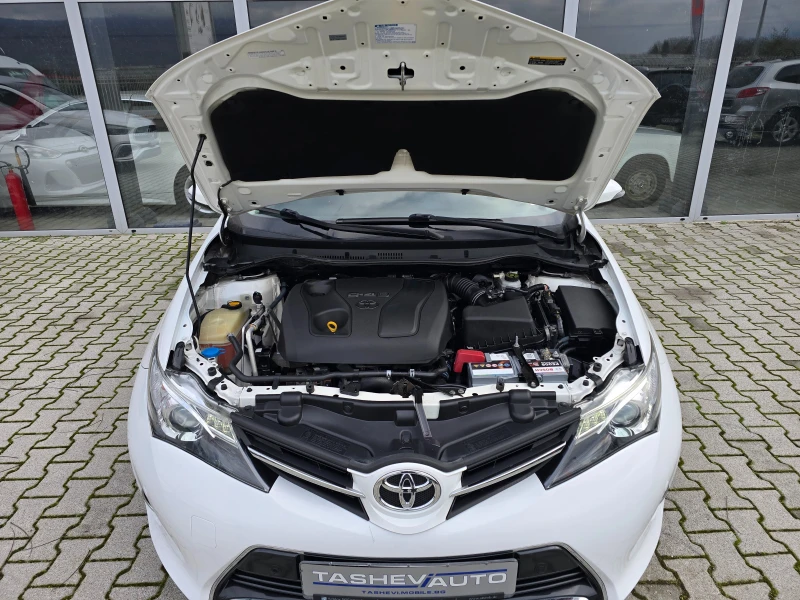 Toyota Auris 1.4 D-4D!!КАМЕРА!!, снимка 4 - Автомобили и джипове - 52728567