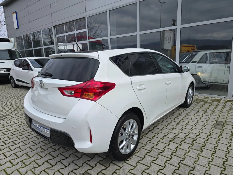 Toyota Auris 1.4 D-4D!!КАМЕРА!!, снимка 7 - Автомобили и джипове - 52728567