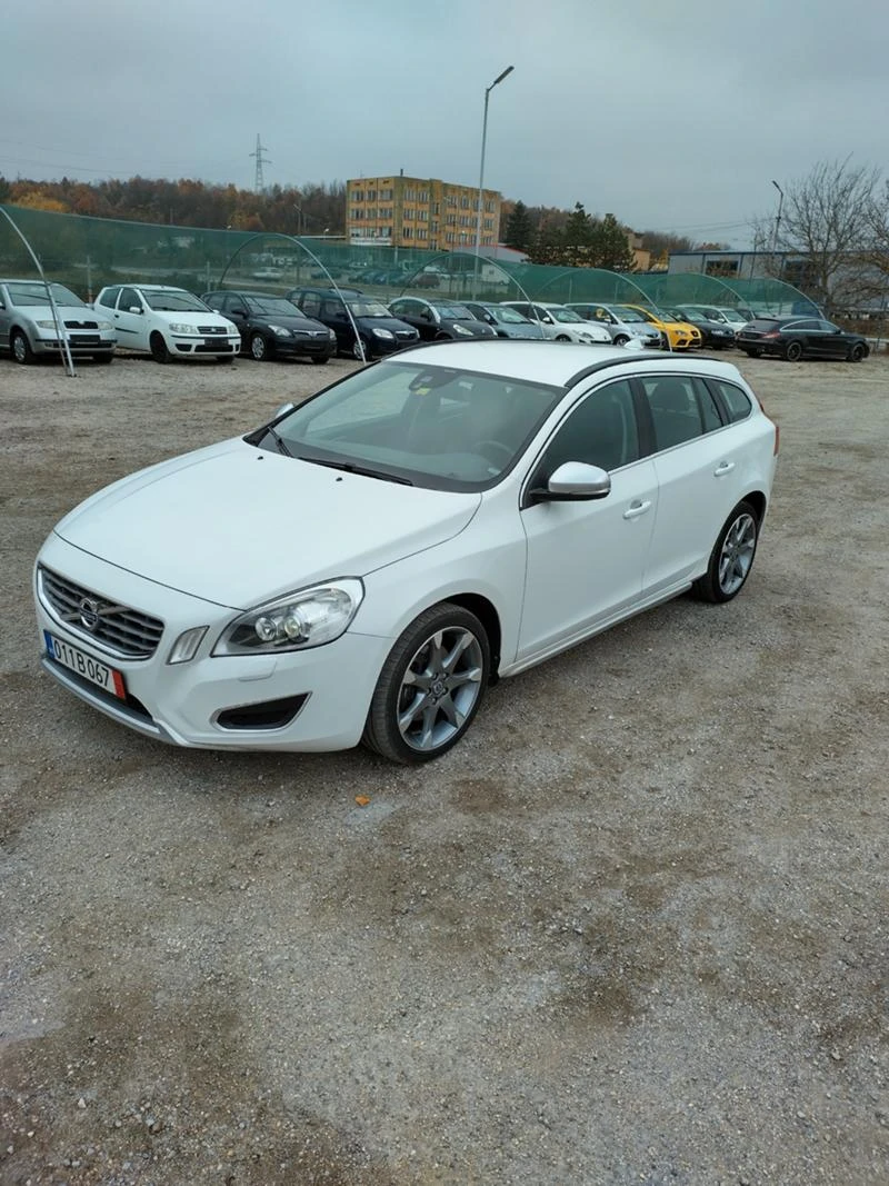 Volvo V60 Haskey Edition 4x4 -240 PS -Швейцария - изображение 10