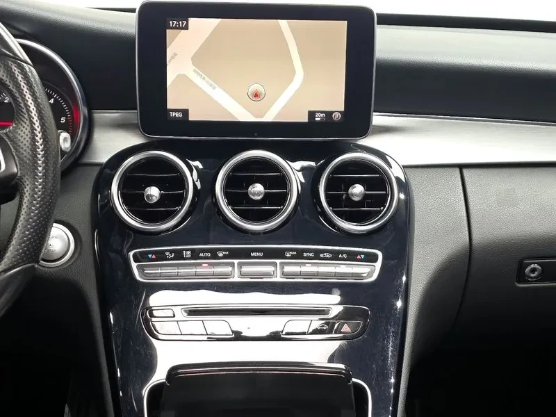 Mercedes-Benz C 220 4Matic Estate, снимка 14 - Автомобили и джипове - 54882172