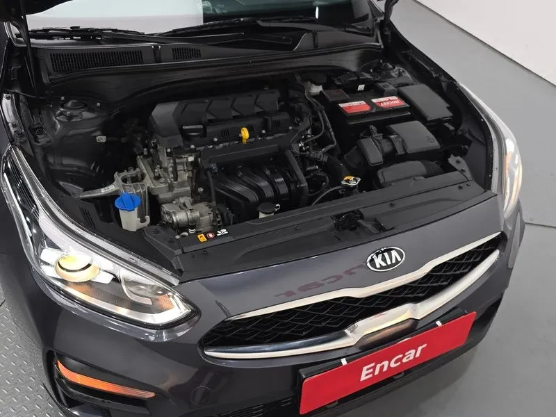 Kia K3 Trendy, снимка 6 - Автомобили и джипове - 55895870