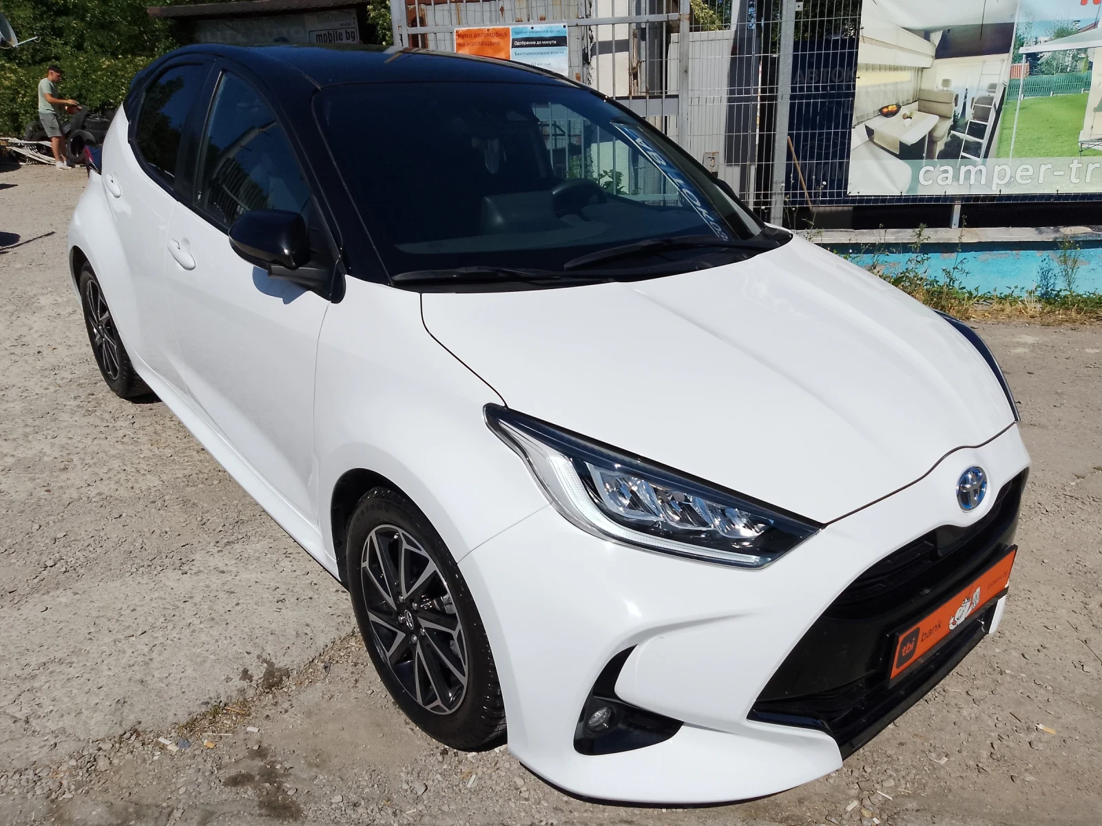 Toyota Yaris 1.5 HYBRID/PANORAMA/FULL - изображение 3