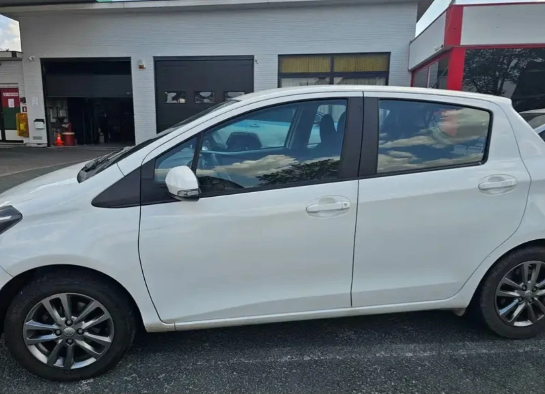 Toyota Yaris 1.33i Evro 6 - изображение 3