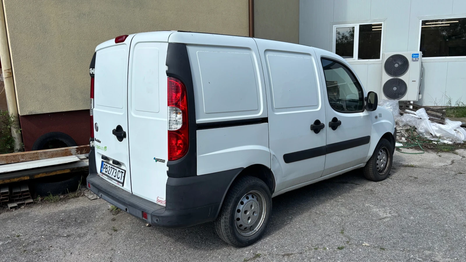 Fiat Doblo Cargo Multijet 1.6 Natural Power CNG 2009г - изображение 2