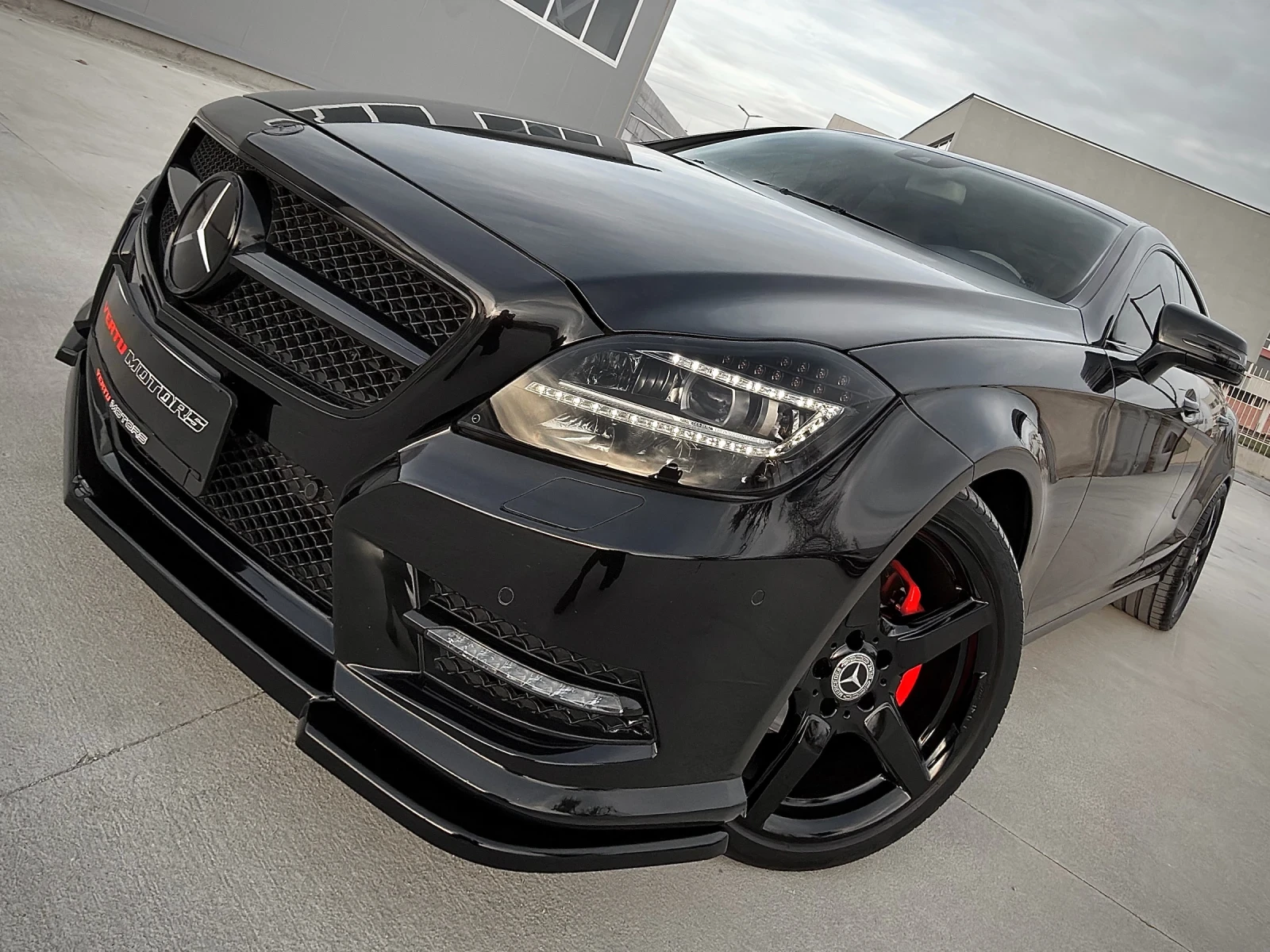 Mercedes-Benz CLS 350 AMG/ 4MATIC/ ALL BLACK/ 3xTV/ AIRMATIC/ FULL LED | Mobile.bg   16