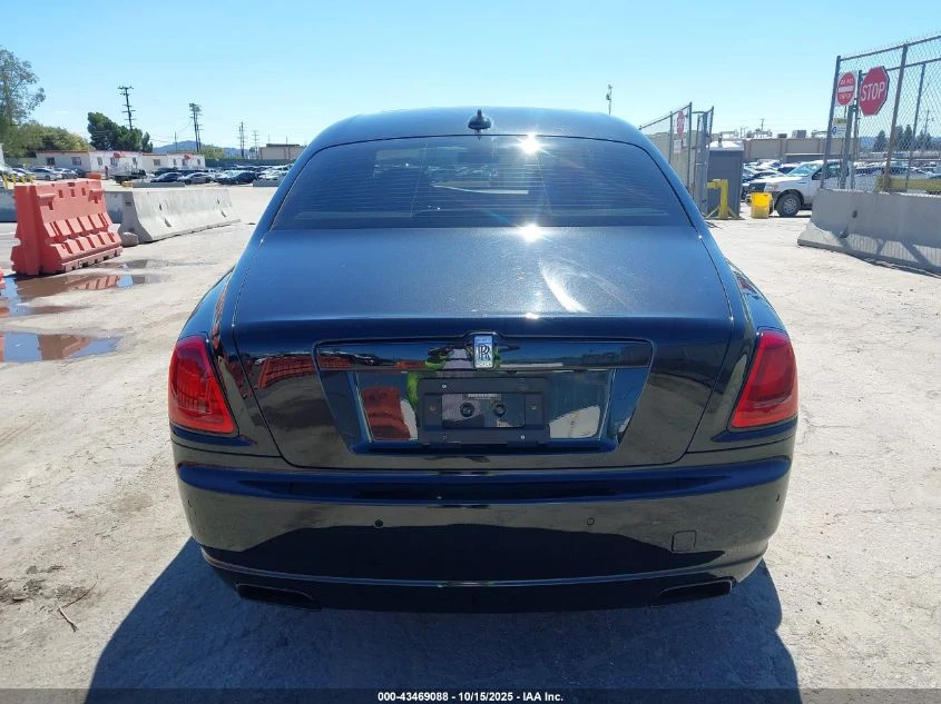 Rolls-Royce Ghost  - изображение 4