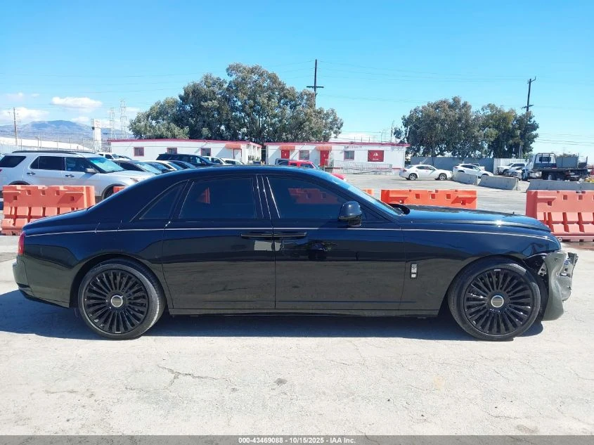 Rolls-Royce Ghost  - изображение 2