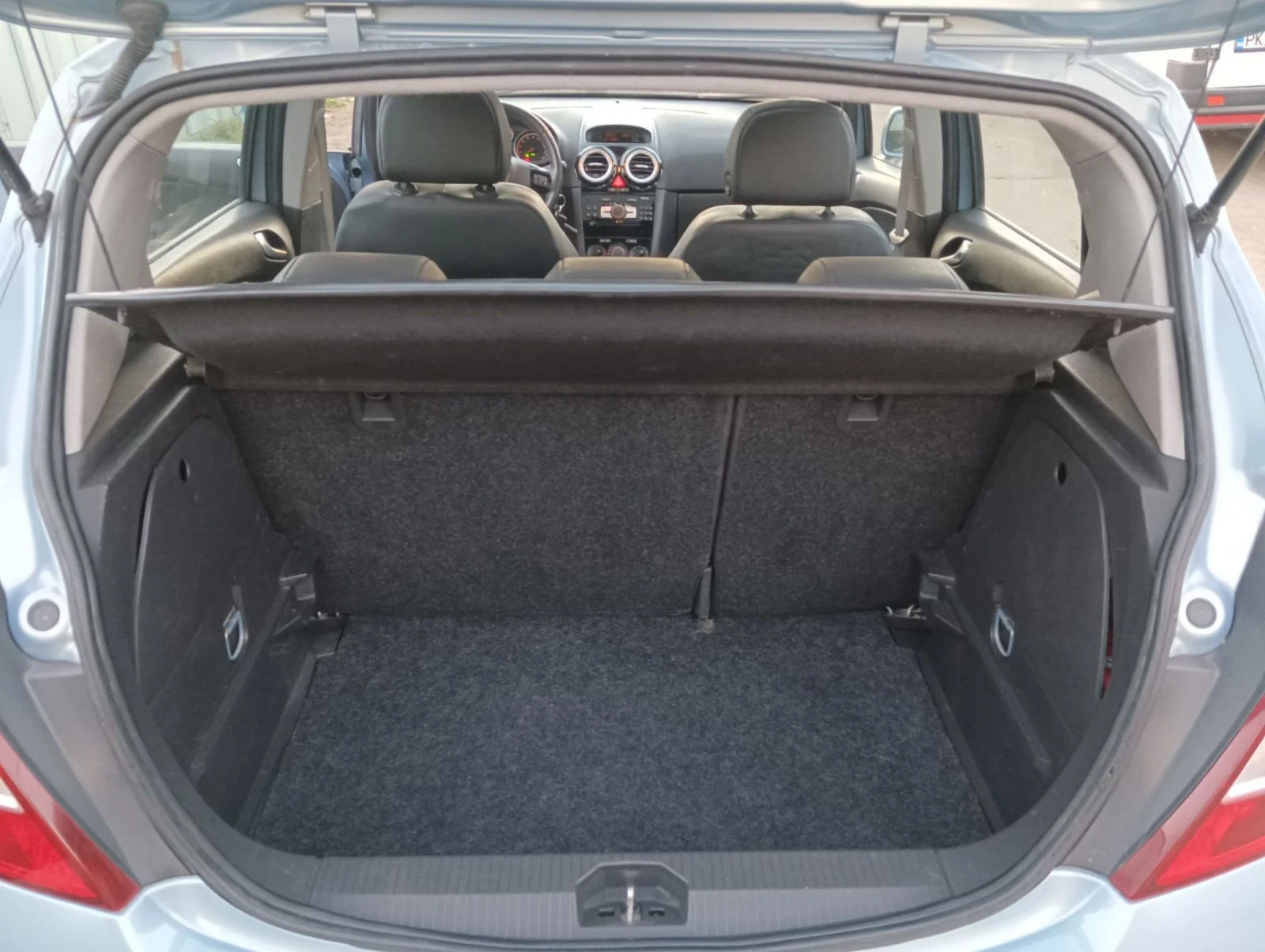 Opel Corsa 1.2i - изображение 10