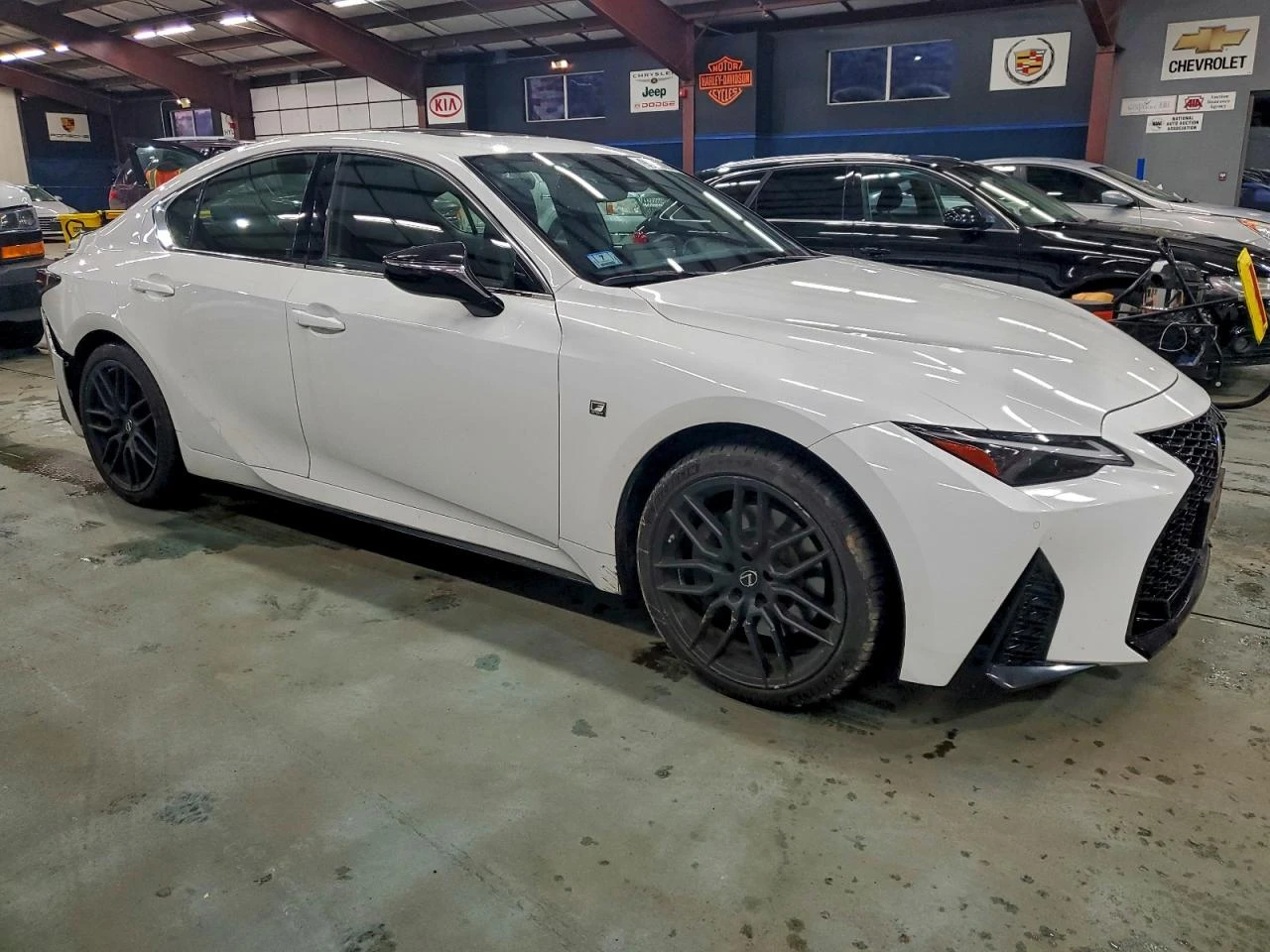 Lexus IS 350 F SPORT - изображение 5