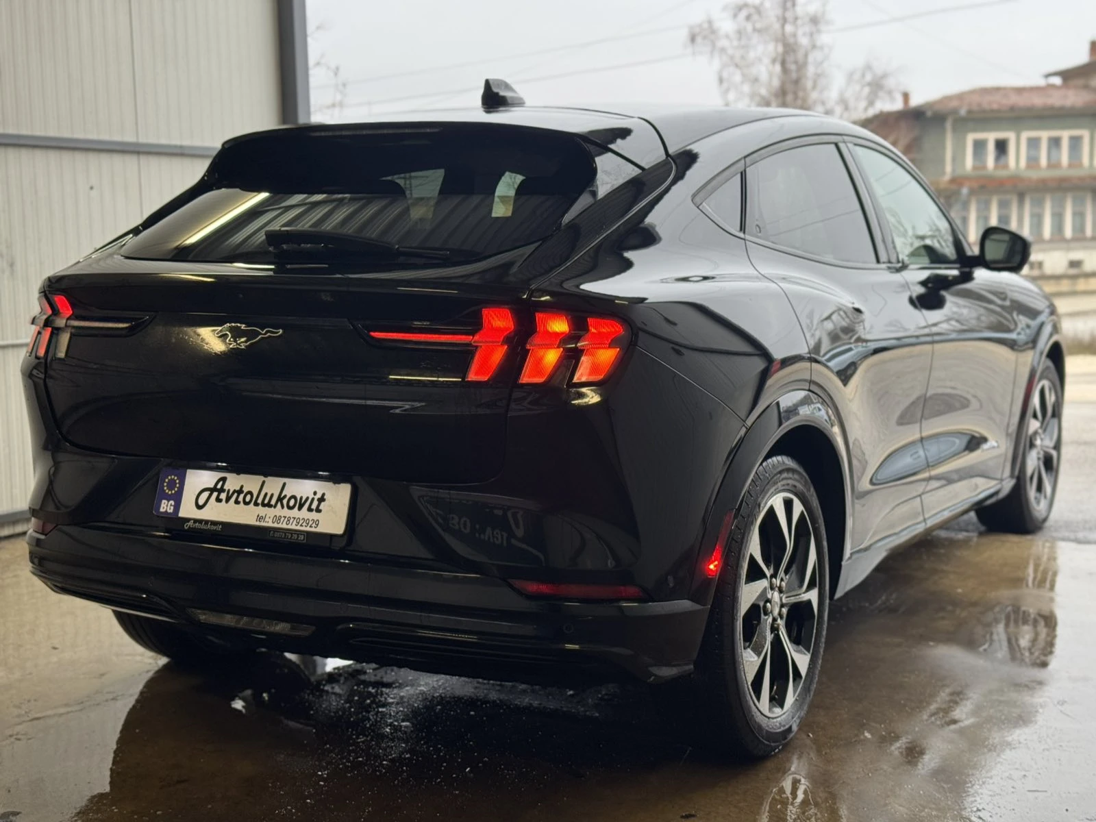 Ford Mustang Mach-E  4X  AWD - изображение 5