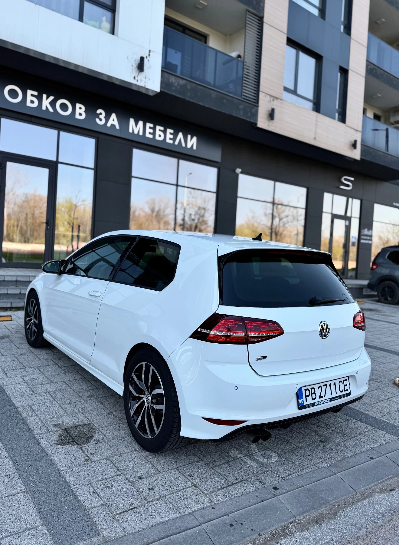 VW Golf 7 R-Line, снимка 5 - Автомобили и джипове - 53624234
