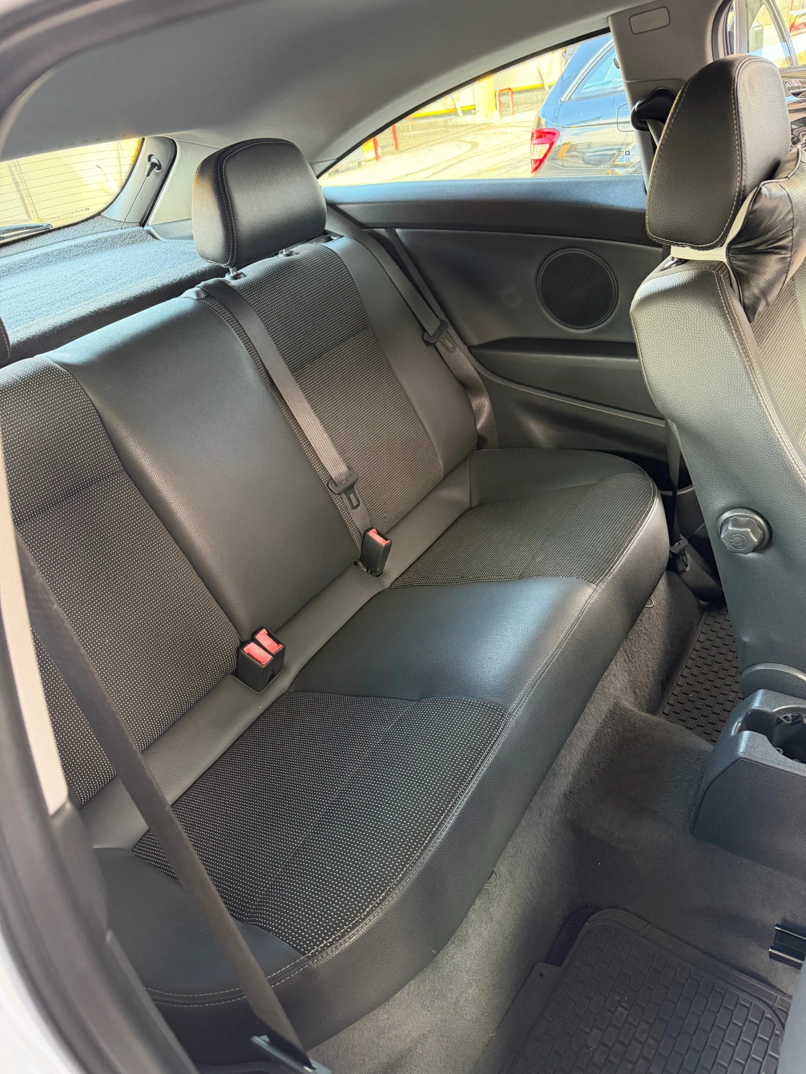 Opel Astra, снимка 11 - Автомобили и джипове - 53643961