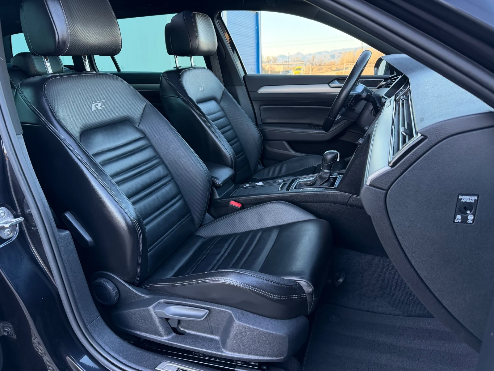 VW Passat R-Line 2.0TDI 190��/ Digital/ ��������/ 360-������ | Mobile.bg � ����������� 13