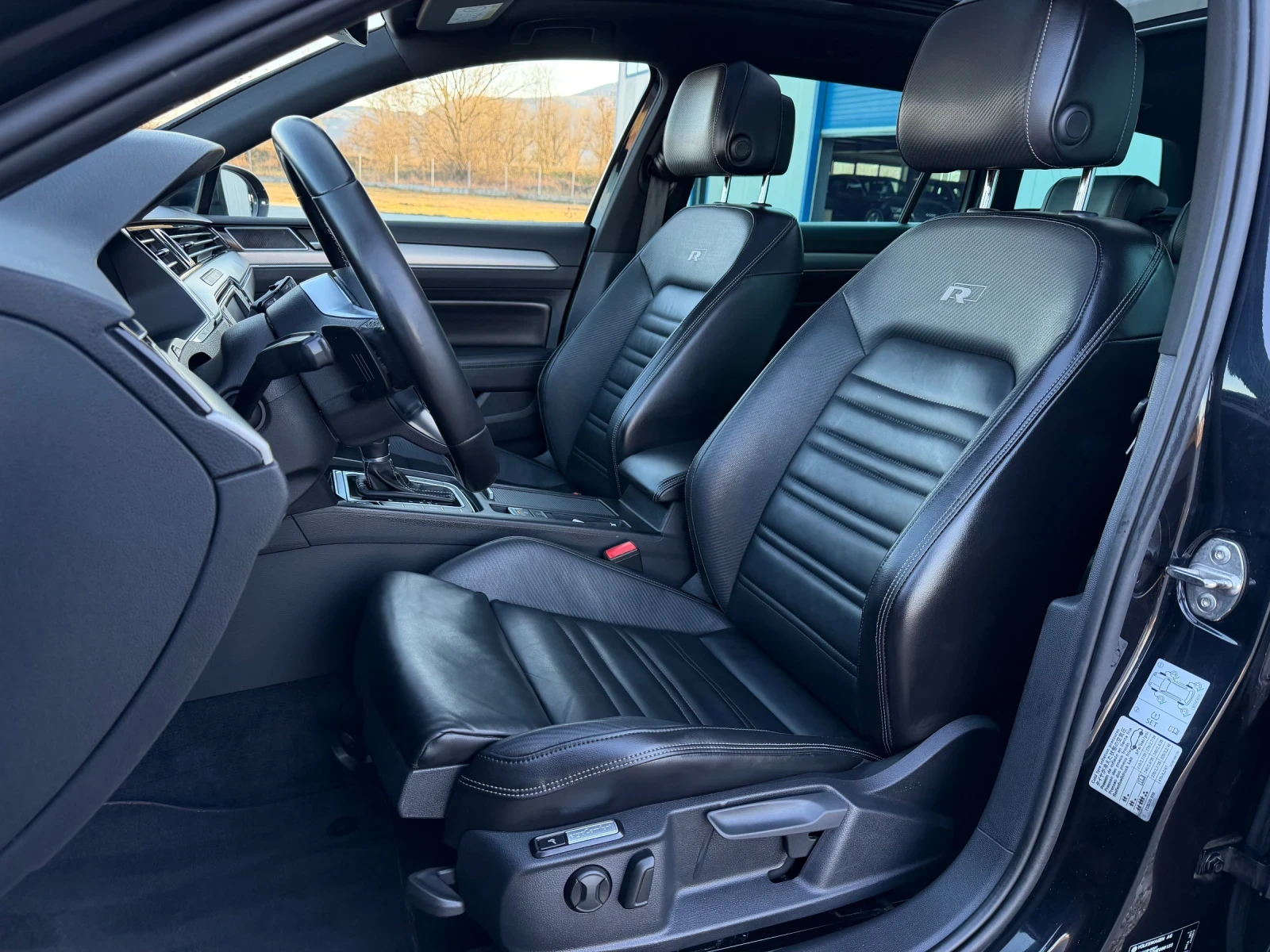 VW Passat R-Line 2.0TDI 190��/ Digital/ ��������/ 360-������ | Mobile.bg � ����������� 11