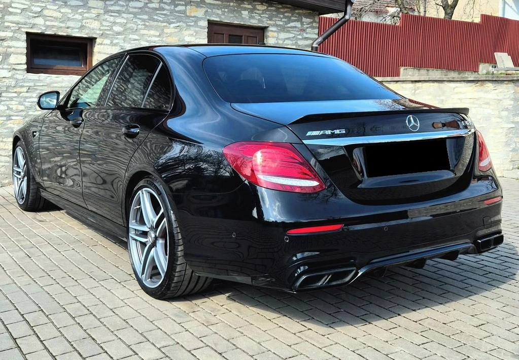Mercedes-Benz E 63 AMG S 4Matic+ , снимка 2 - Автомобили и джипове - 54035851