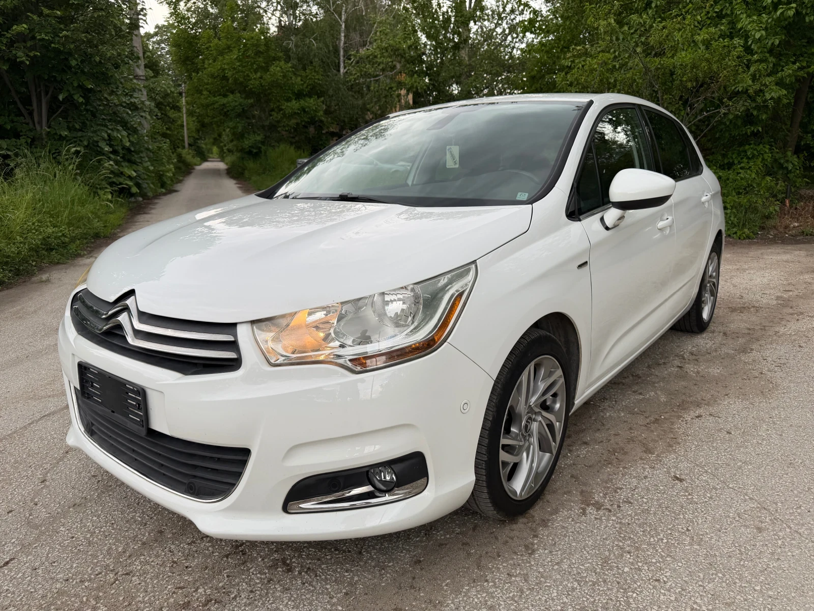 Citroen C4 1.6e-HDI АВТО 116хил.км EXCLUSIVE Масаж.Парктроник, снимка 3 - Автомобили и джипове - 54196791