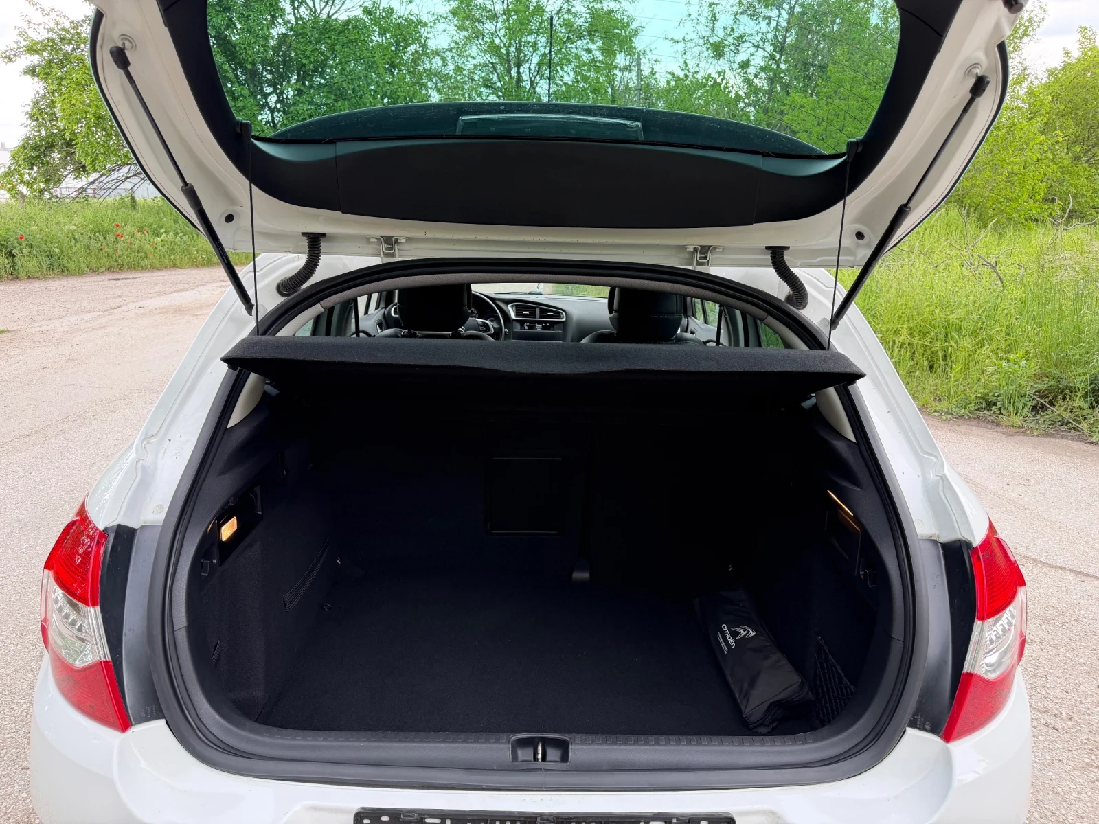 Citroen C4 1.6e-HDI АВТО 116хил.км EXCLUSIVE Масаж.Парктроник, снимка 7 - Автомобили и джипове - 54196791