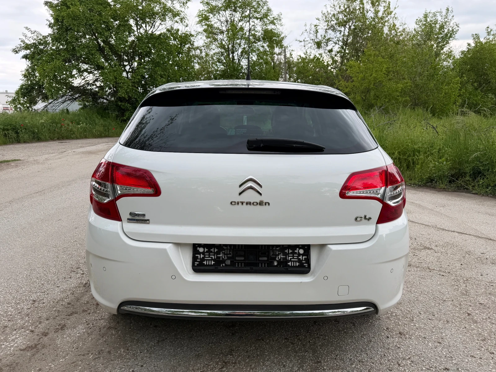 Citroen C4 1.6e-HDI АВТО 116хил.км EXCLUSIVE Масаж.Парктроник, снимка 5 - Автомобили и джипове - 54196791